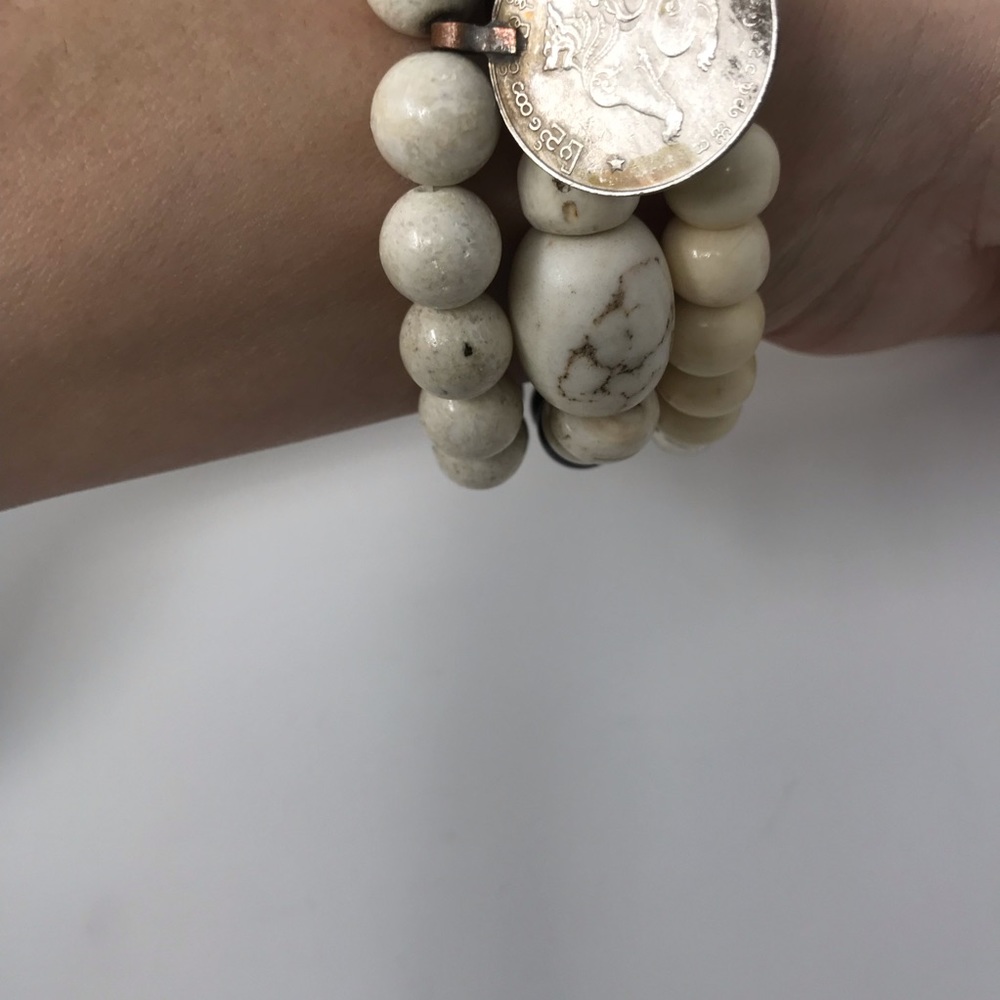 Three Stackable Excellent Quality Bracelets - Picture 5 of 6
